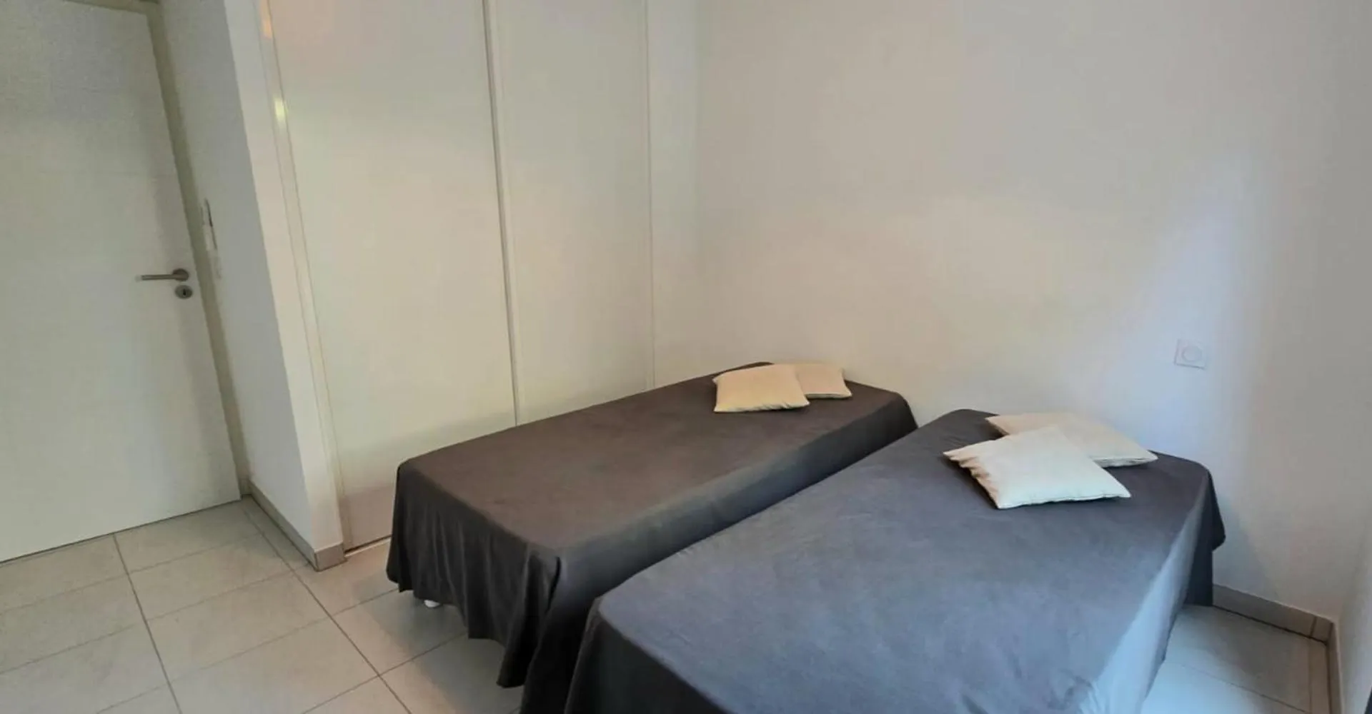 Apartment Spacious T3 With Garden In Saint-Raphael