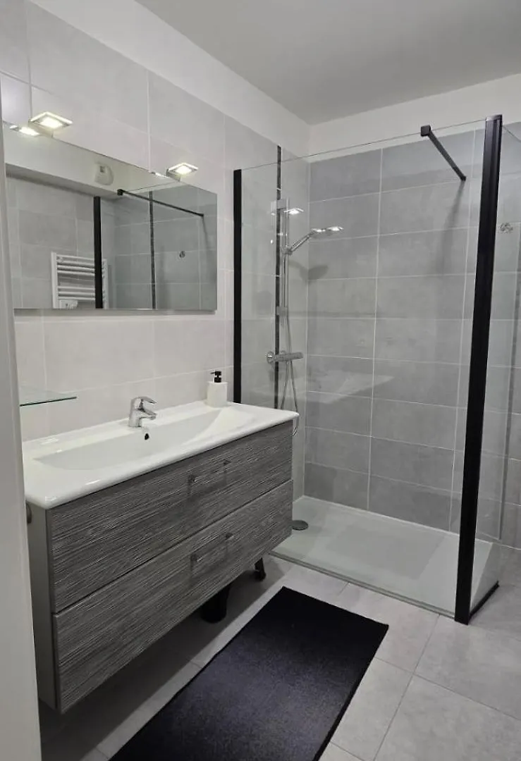 Spacious T3 With Garden In Saint-Raphael Apartment Saint-Raphael (Var)